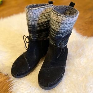 TOMS Nepal boots